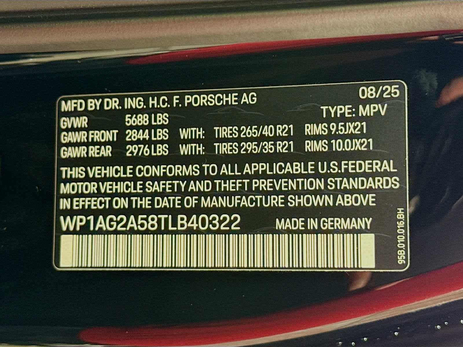 Thumbnail: 2026 Porsche Macan - 25