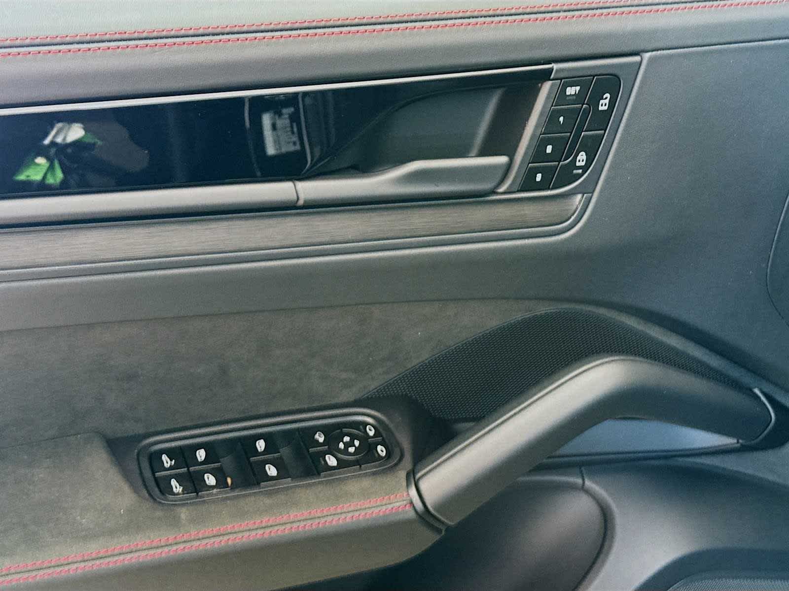 Thumbnail: 2026 Porsche Cayenne - 14