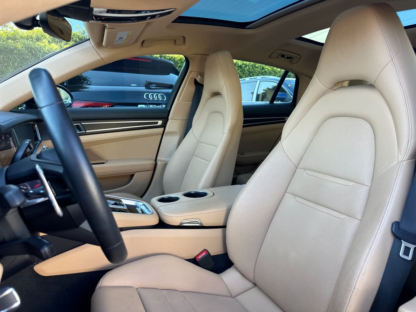 Thumbnail: 2022 Porsche Panamera - 5