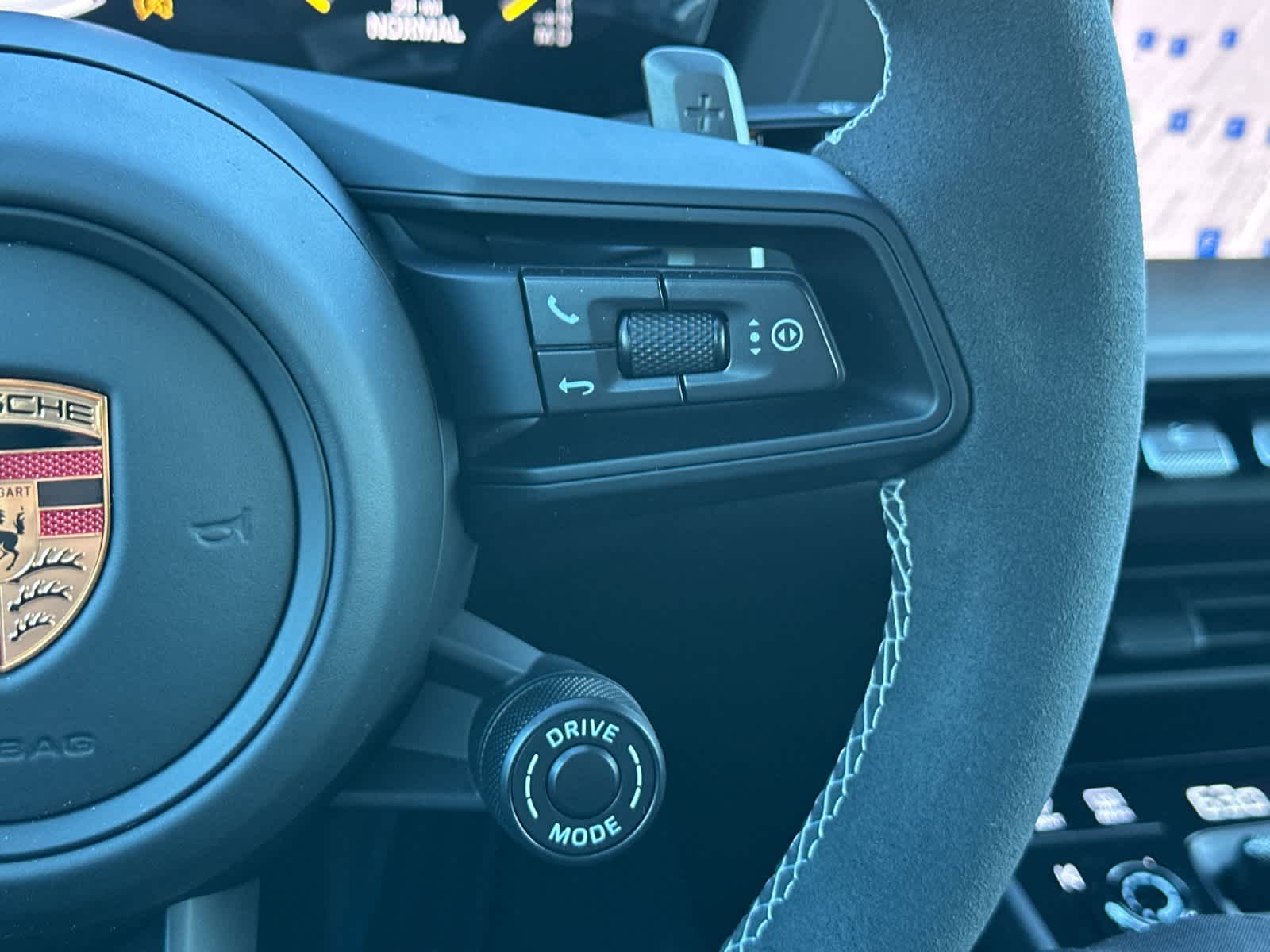 Thumbnail: 2026 Porsche 911 - 23