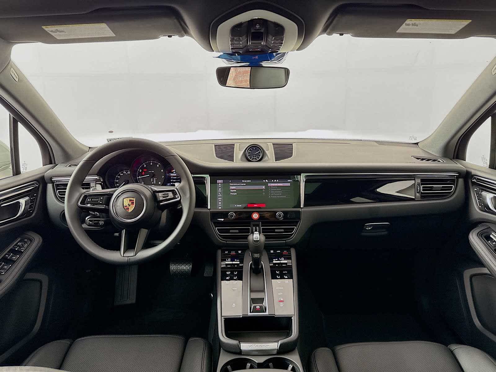 Thumbnail: 2026 Porsche Macan - 27