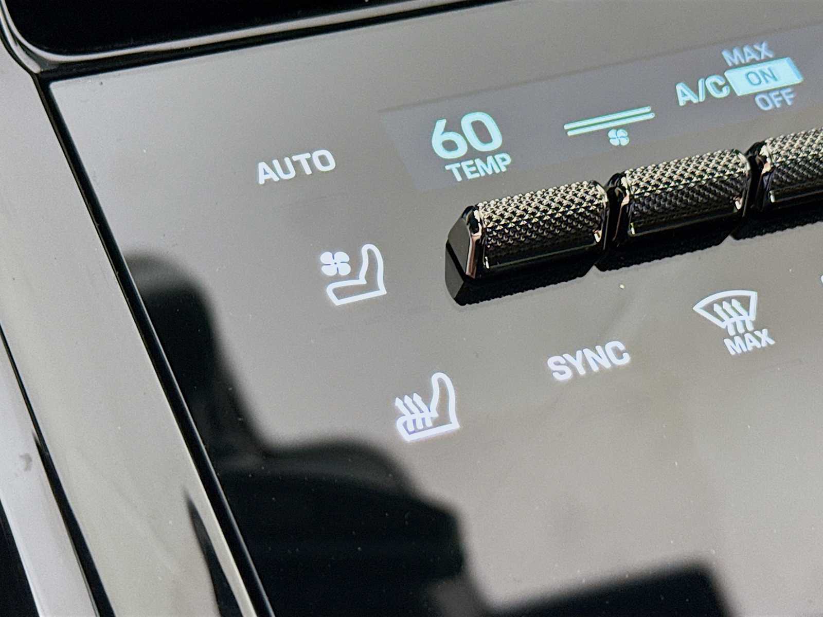 Thumbnail: 2026 Porsche Panamera - 16