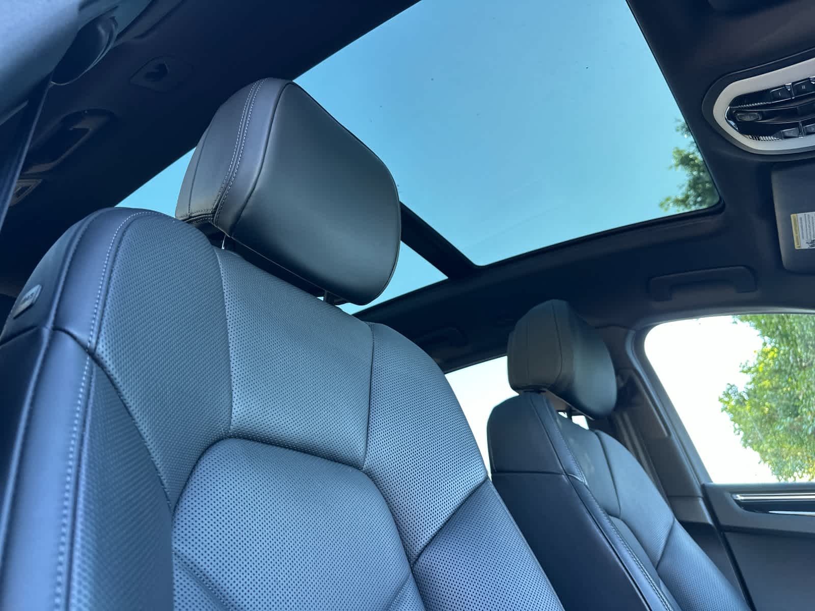 Thumbnail: 2025 Porsche Macan - 18