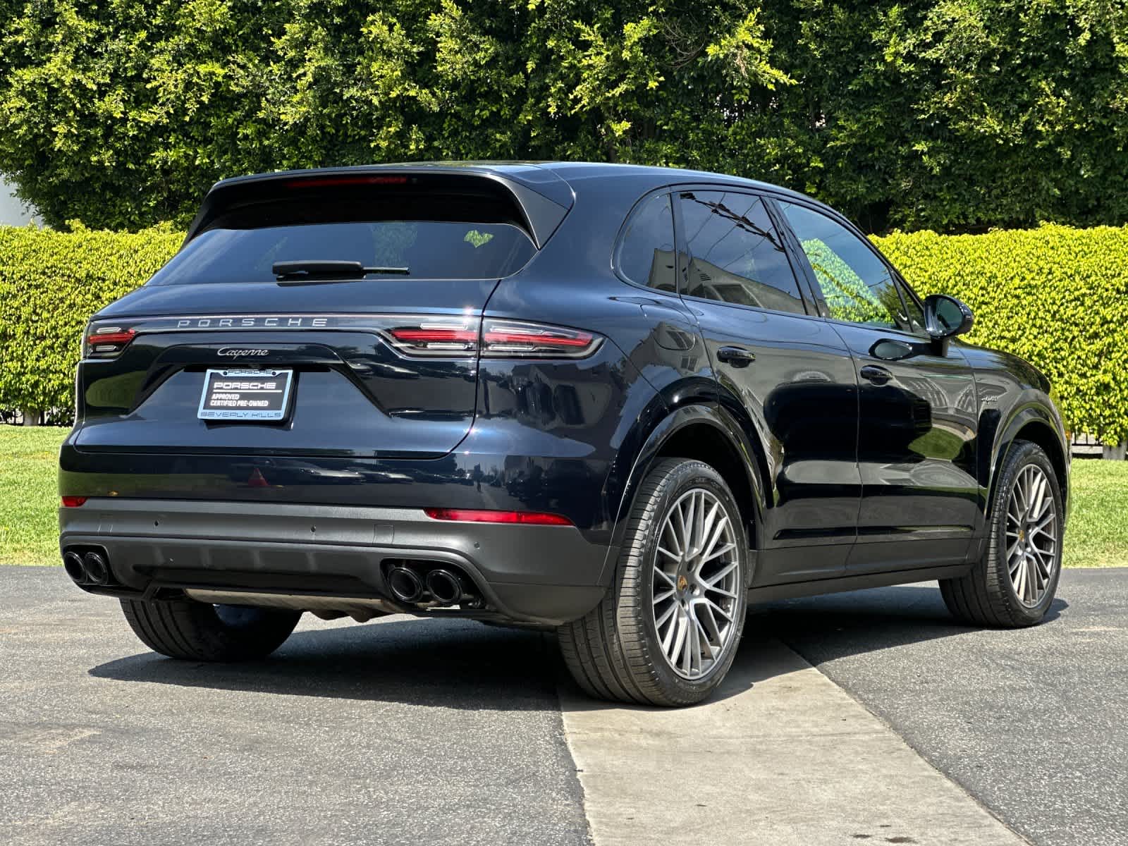 Thumbnail: 2023 Porsche Cayenne - 8
