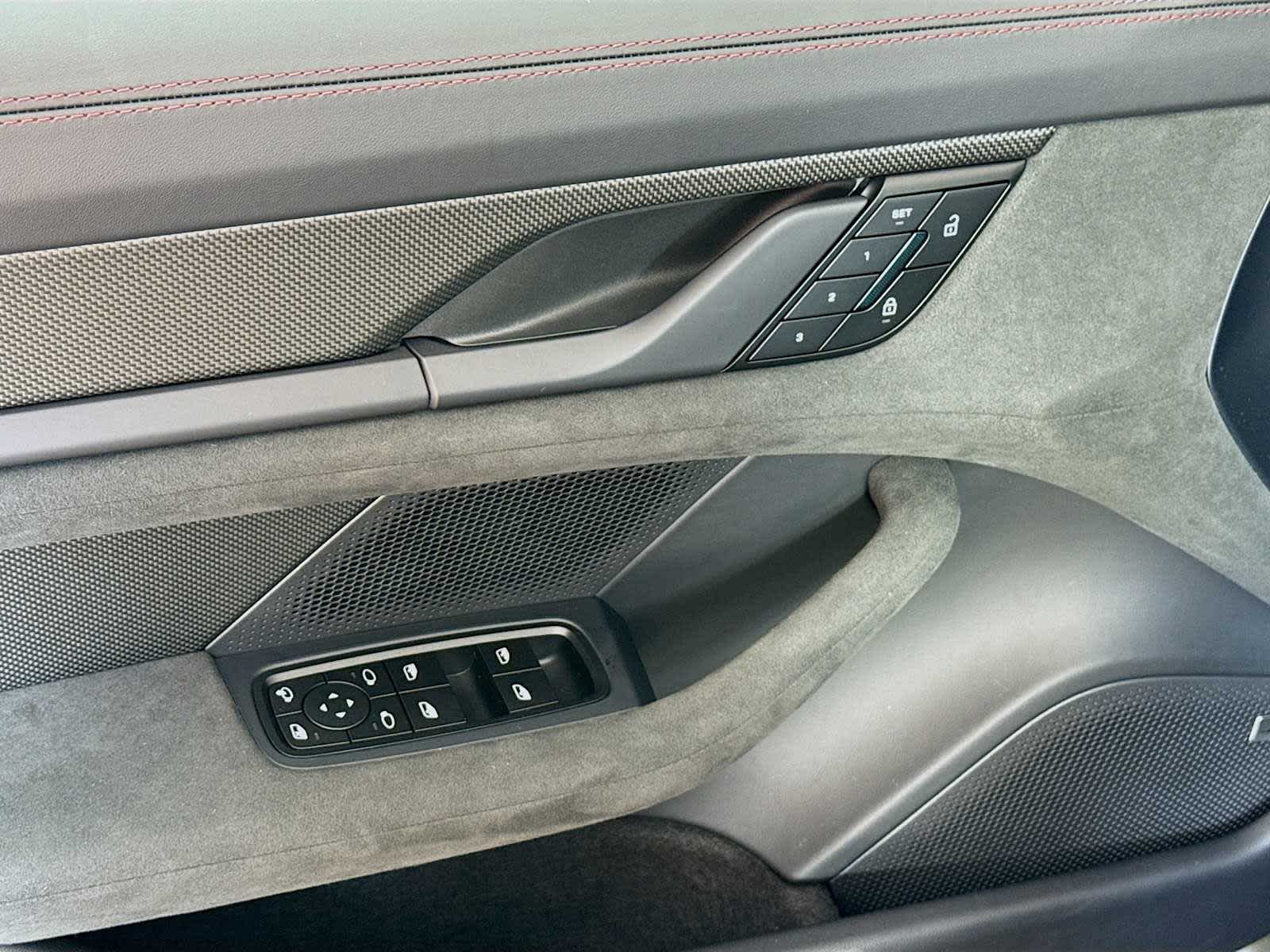 Thumbnail: 2026 Porsche Taycan - 14