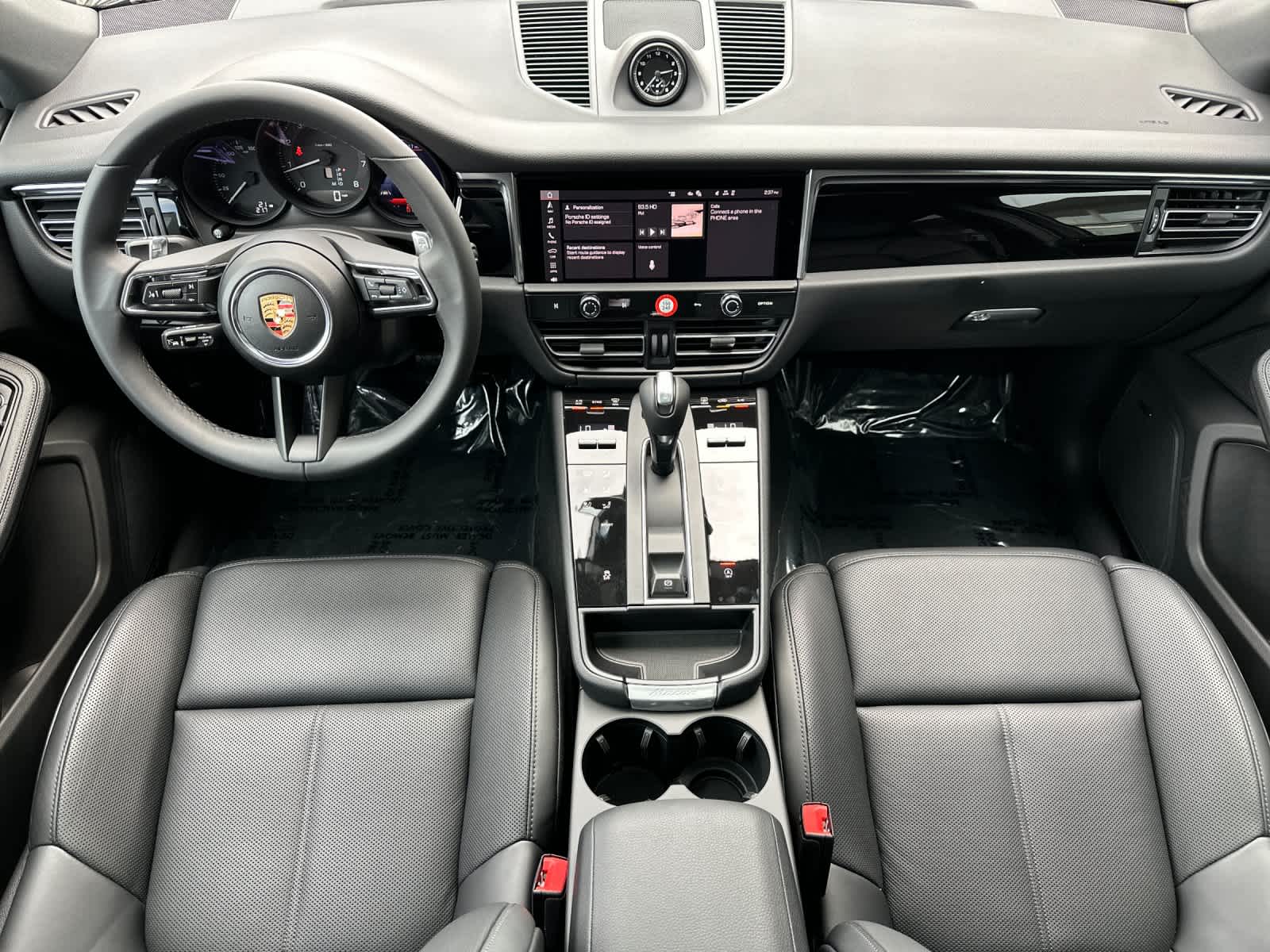 Thumbnail: 2026 Porsche Macan - 6