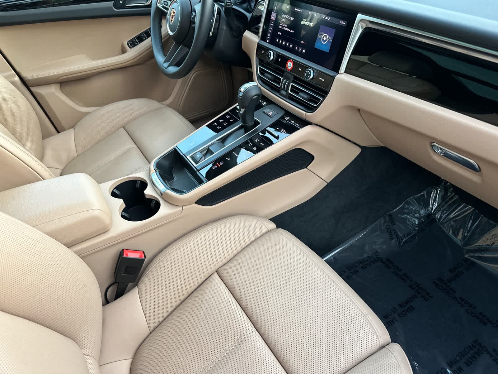 Thumbnail: 2025 Porsche Macan - 17