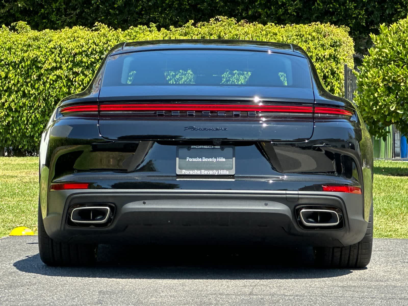 Thumbnail: 2026 Porsche Panamera - 7