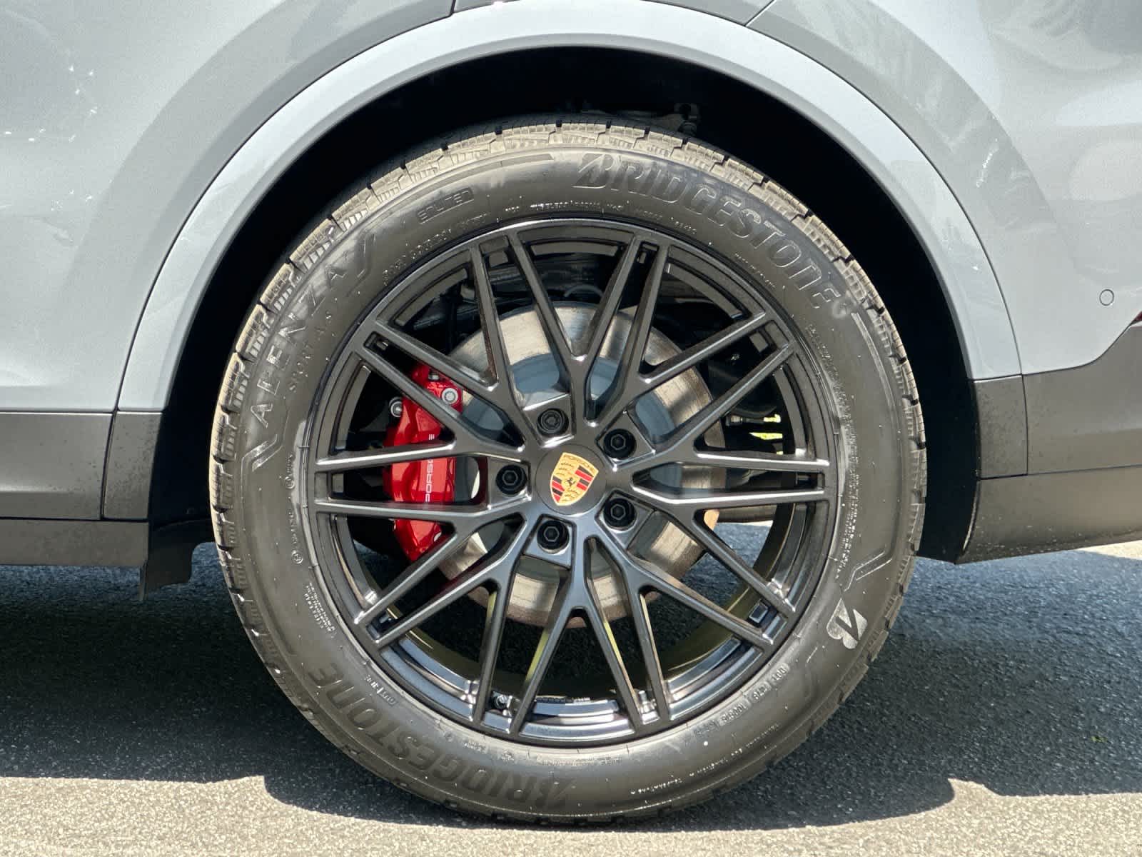 Thumbnail: 2026 Porsche Cayenne - 32