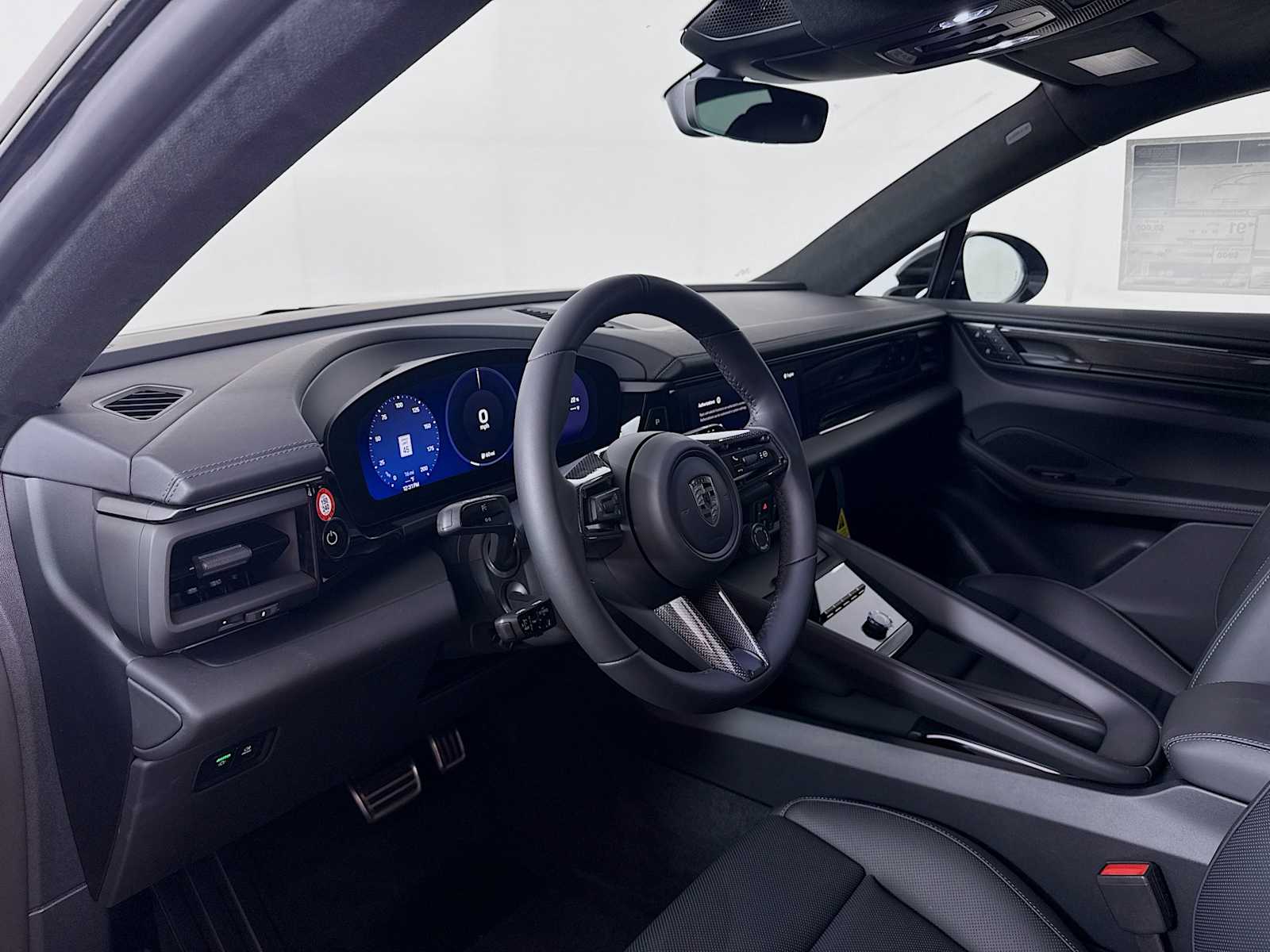 Thumbnail: 2025 Porsche Macan - 4