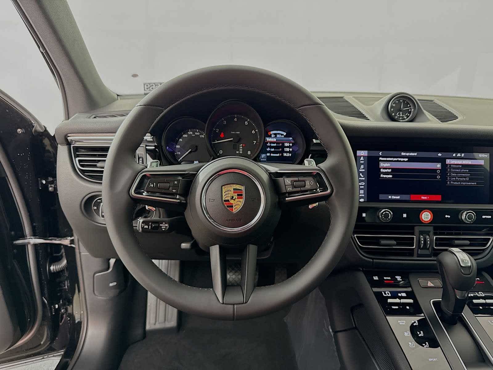 Thumbnail: 2026 Porsche Macan - 12