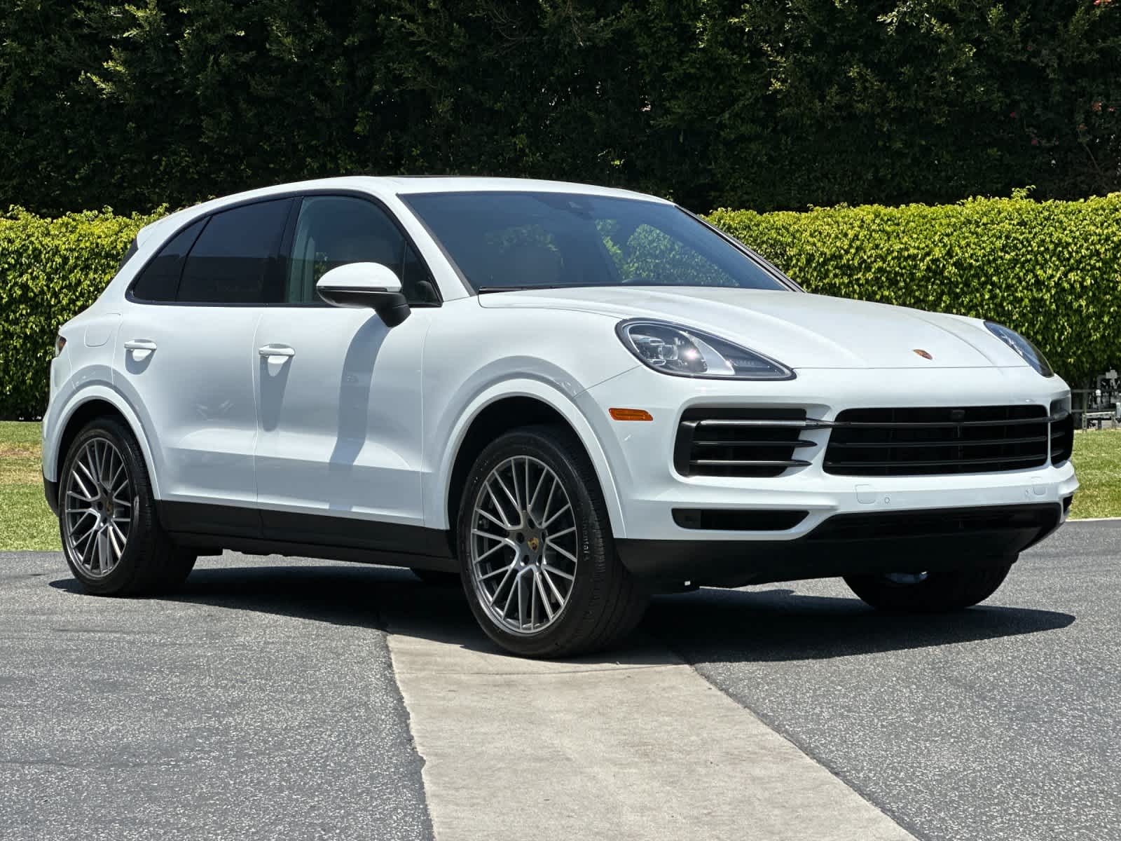 Thumbnail: 2023 Porsche Cayenne - 9
