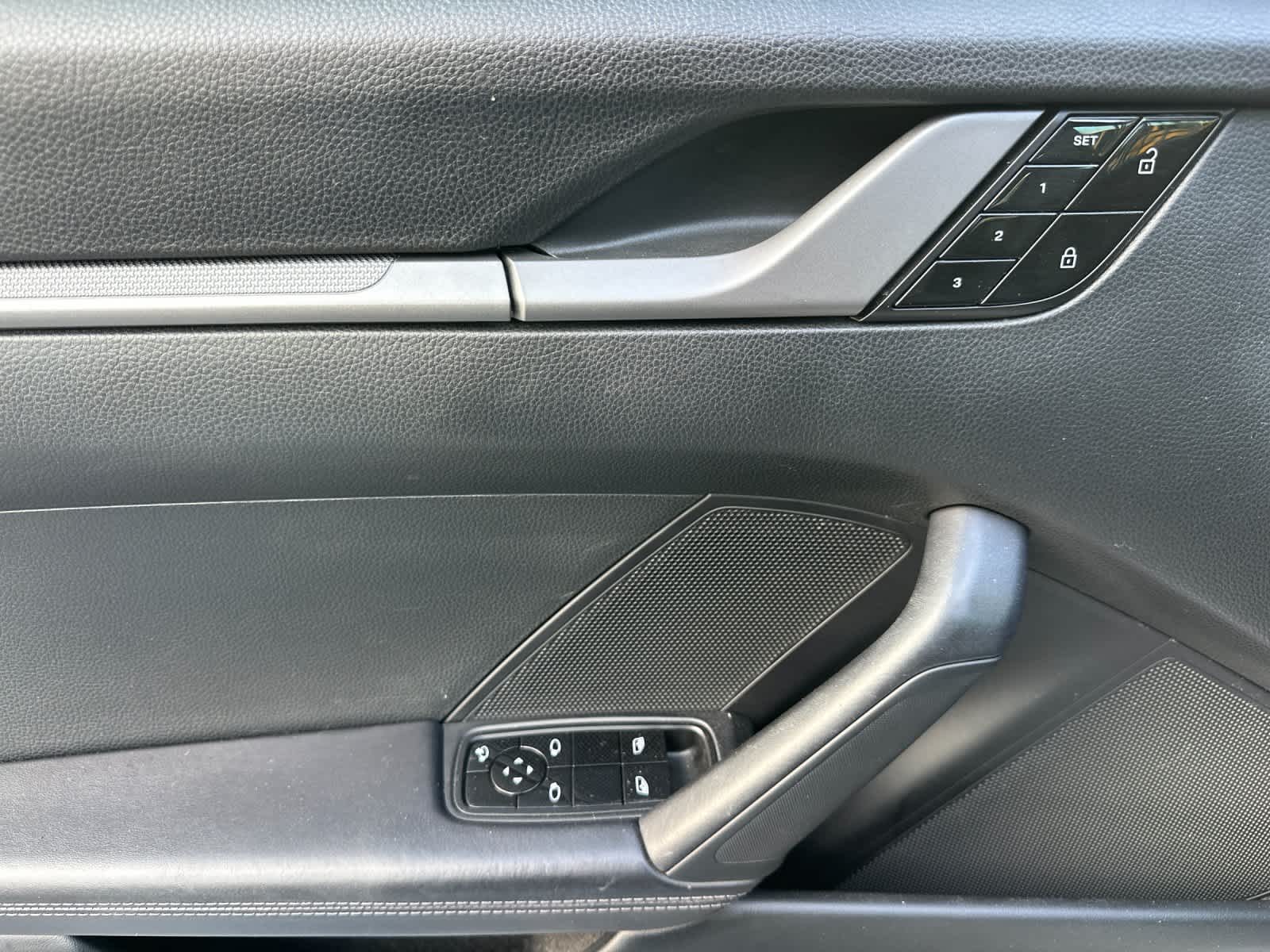 Thumbnail: 2021 Porsche 911 - 11