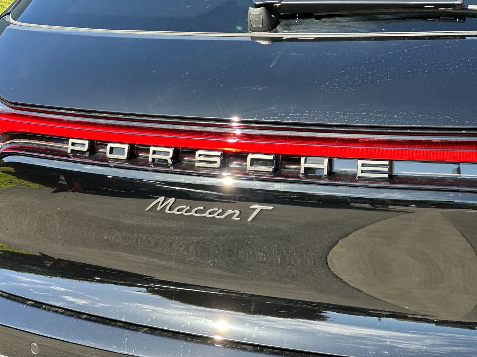 Thumbnail: 2026 Porsche Macan - 31