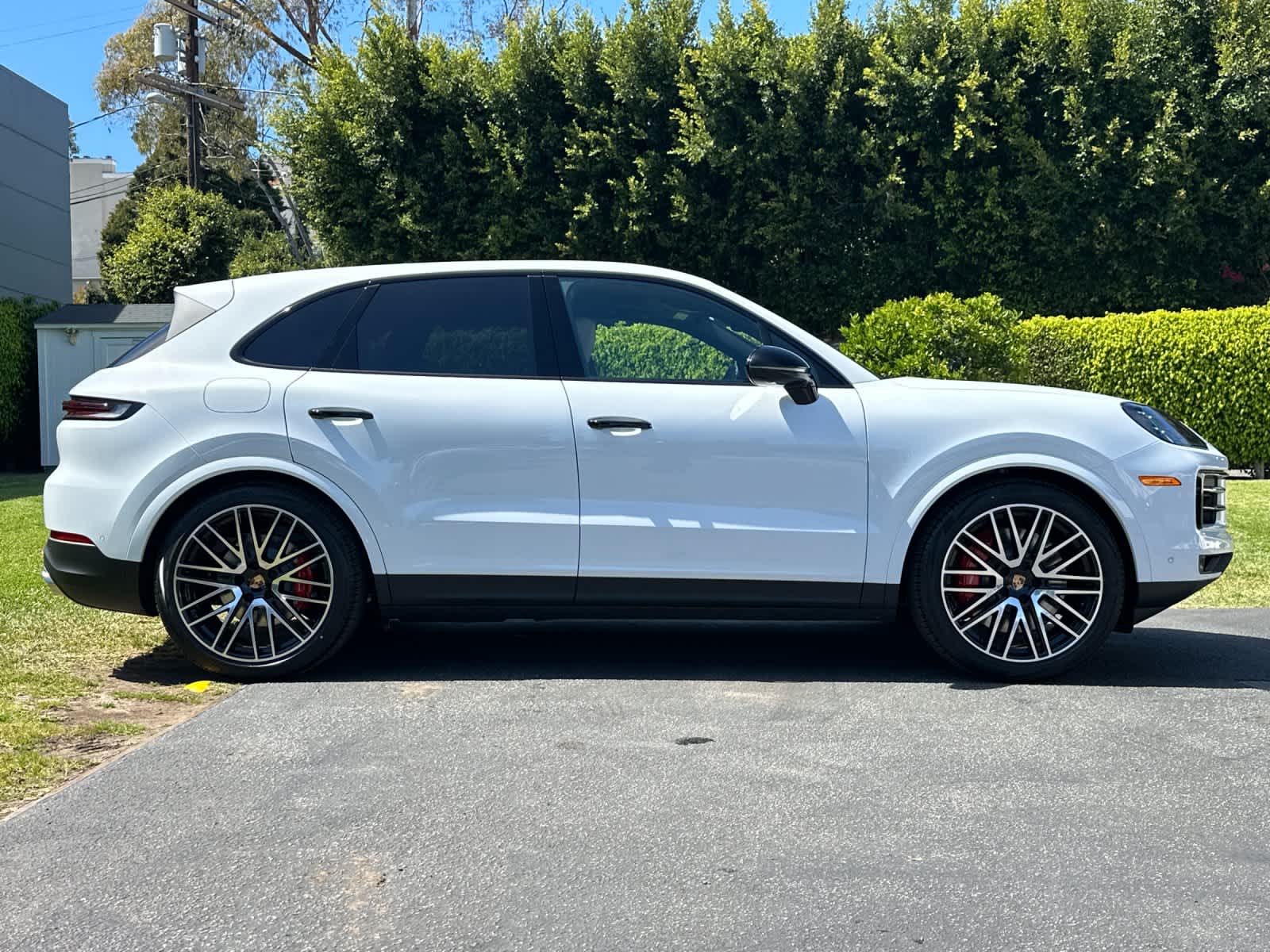 Thumbnail: 2026 Porsche Cayenne - 9