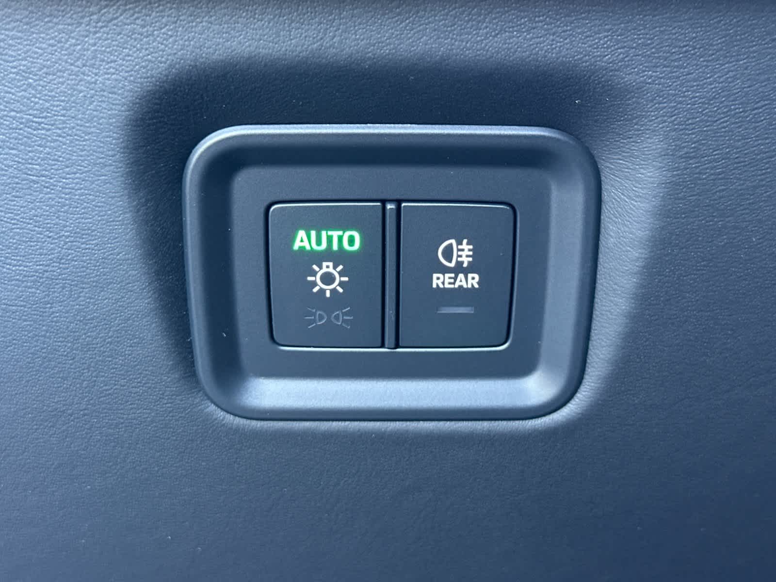 Thumbnail: 2026 Porsche Cayenne - 31