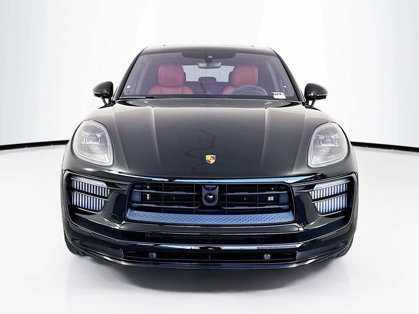 Thumbnail: 2025 Porsche Macan - 6