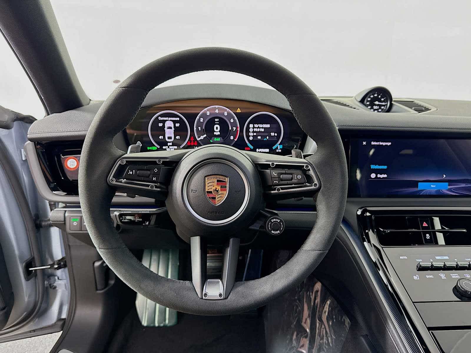 Thumbnail: 2026 Porsche Panamera - 12