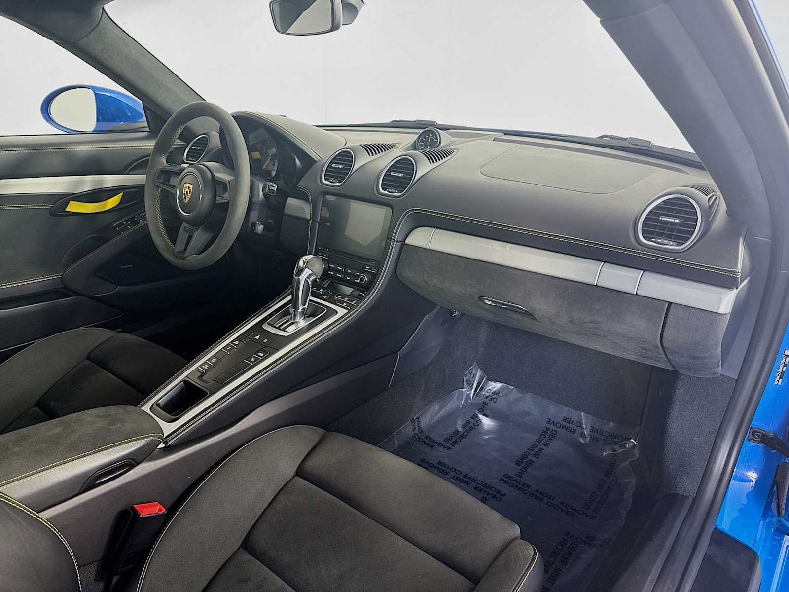 Thumbnail: 2022 Porsche 718 Cayman - 22