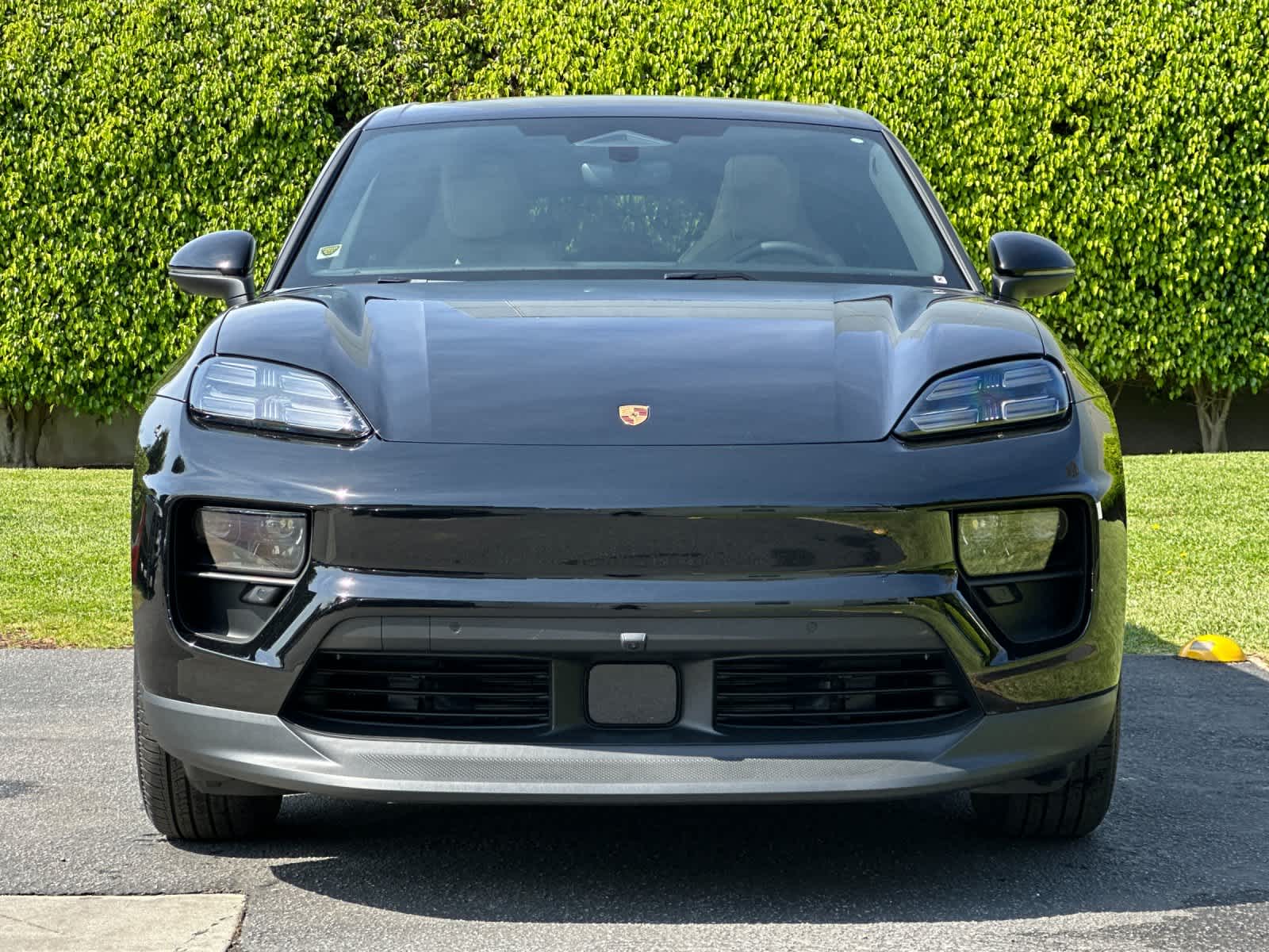 Thumbnail: 2026 Porsche Macan - 11