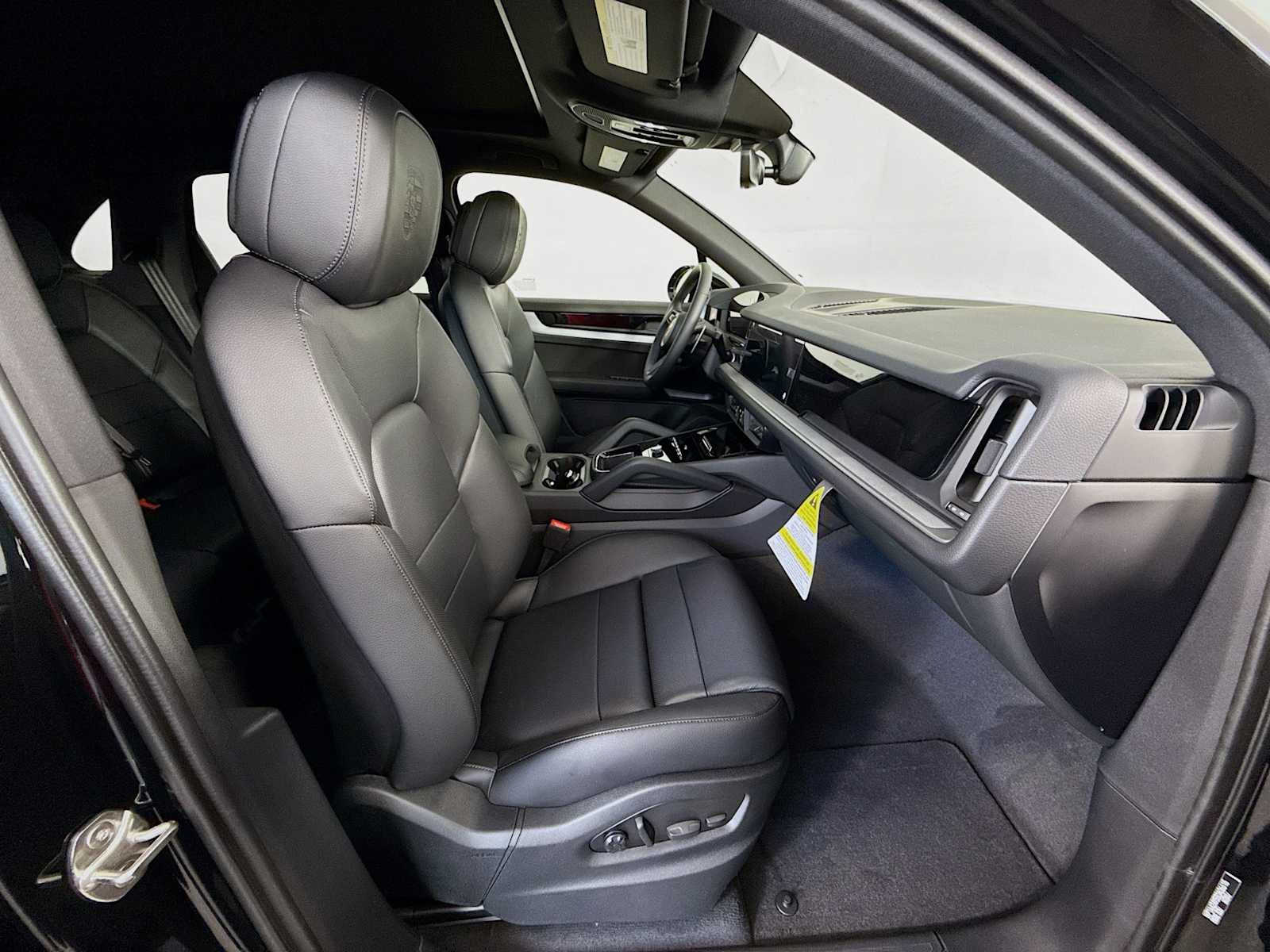 Thumbnail: 2025 Porsche Cayenne - 21