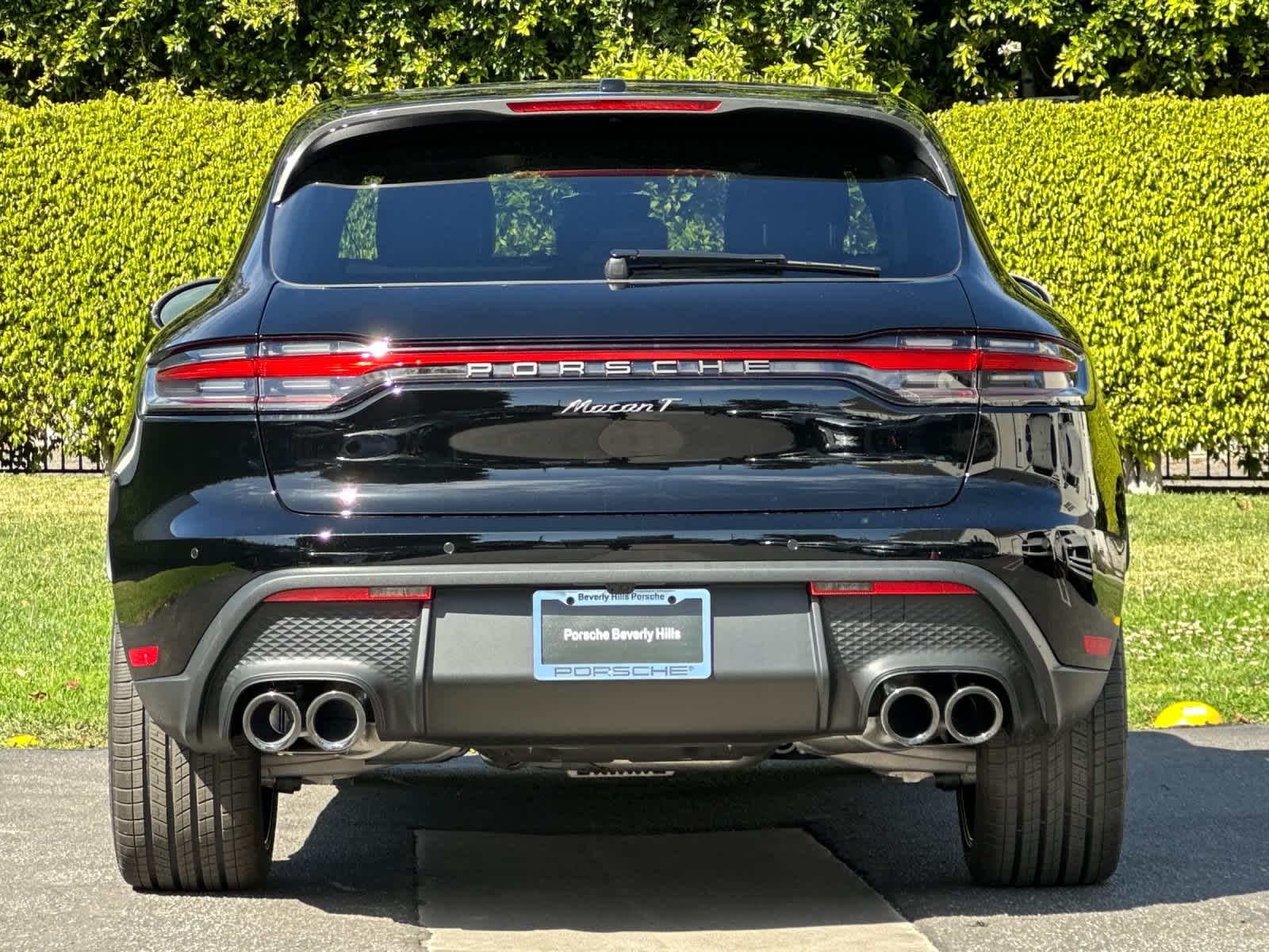 Thumbnail: 2026 Porsche Macan - 7