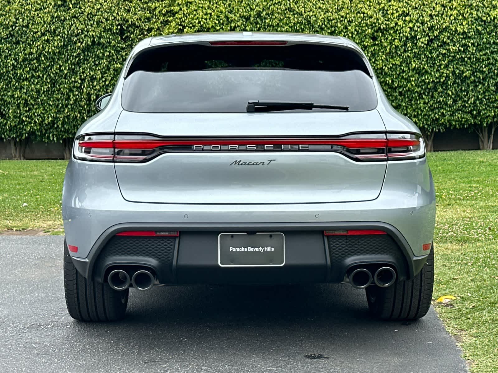 Thumbnail: 2026 Porsche Macan - 7