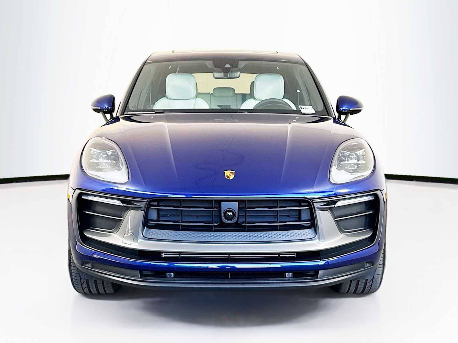 Thumbnail: 2026 Porsche Macan - 6