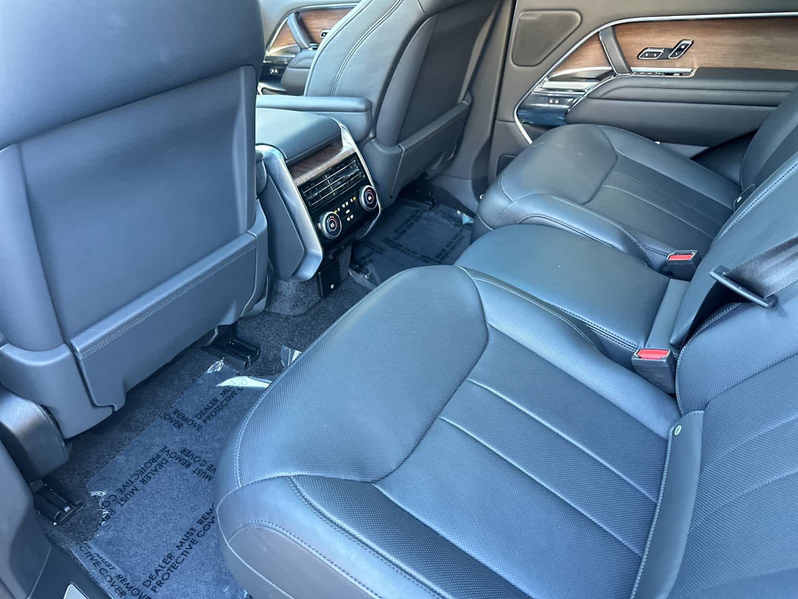 Thumbnail: 2023 Land Rover Range Rover - 13