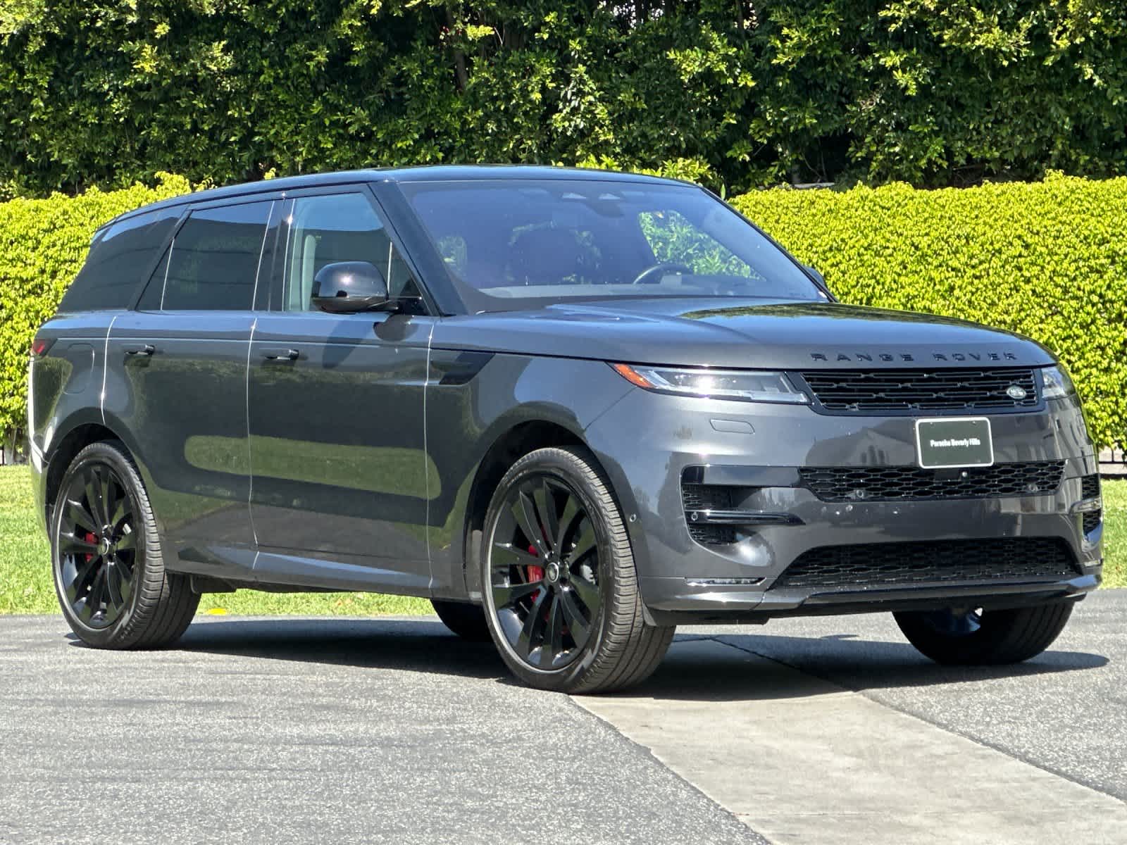 Thumbnail: 2023 Land Rover Range Rover Sport - 10
