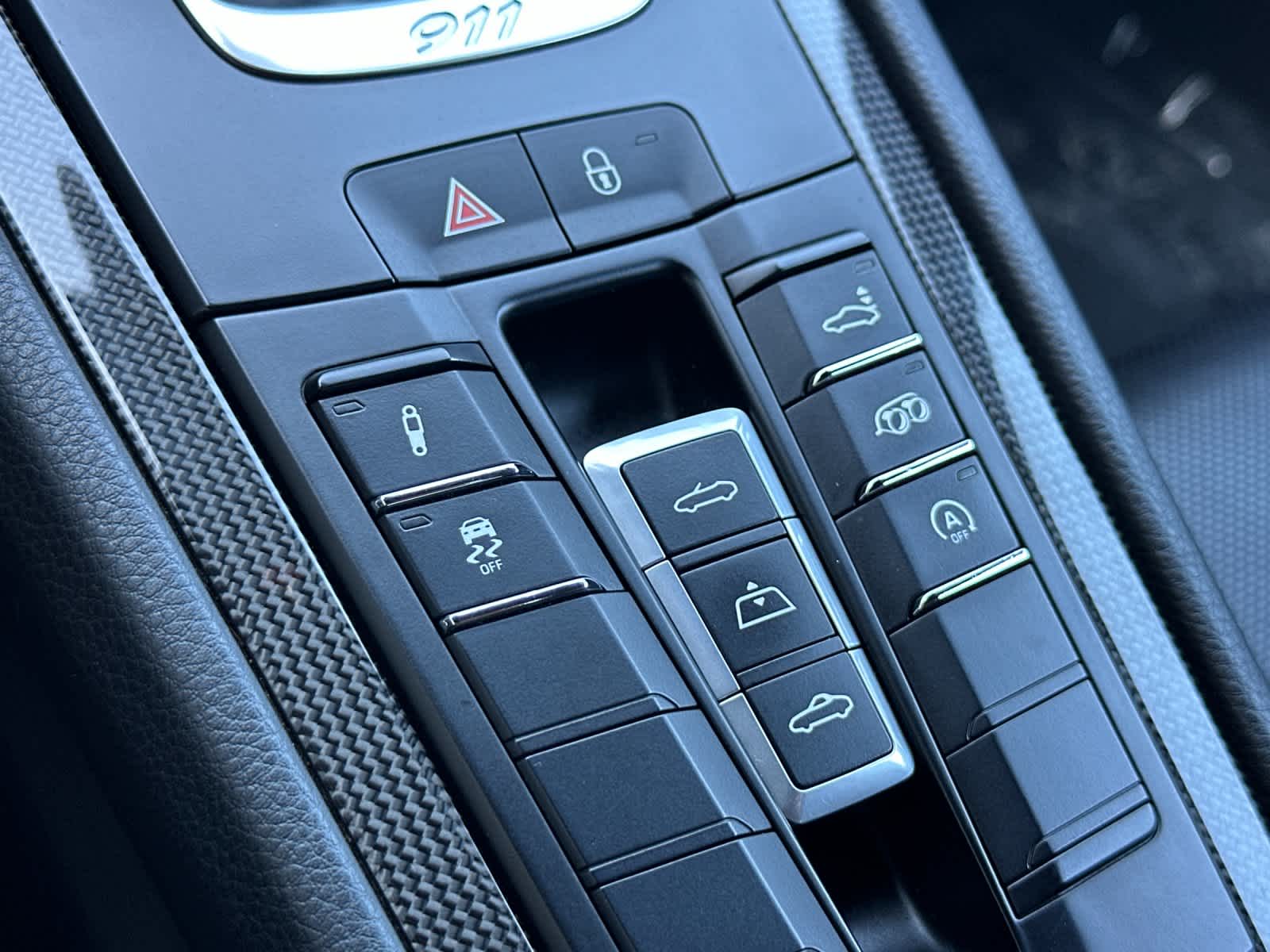 Thumbnail: 2017 Porsche 911 - 29