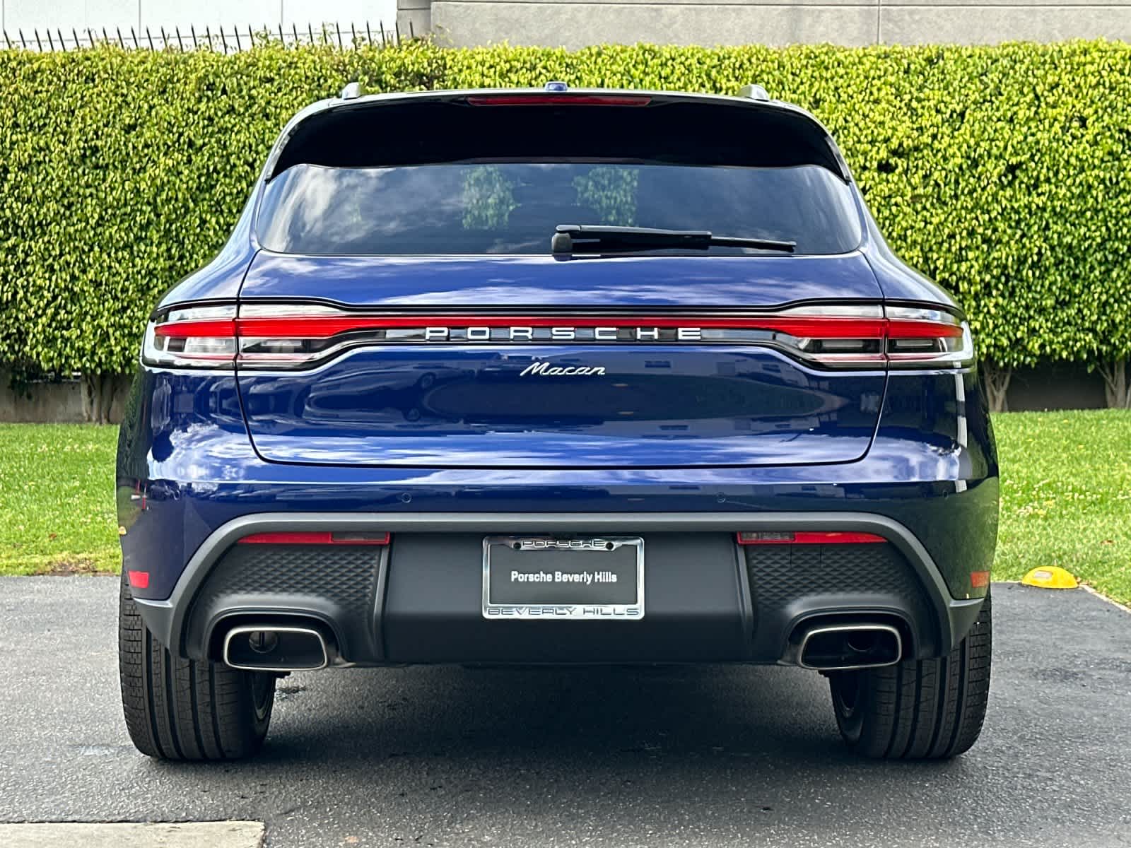 Thumbnail: 2026 Porsche Macan - 7