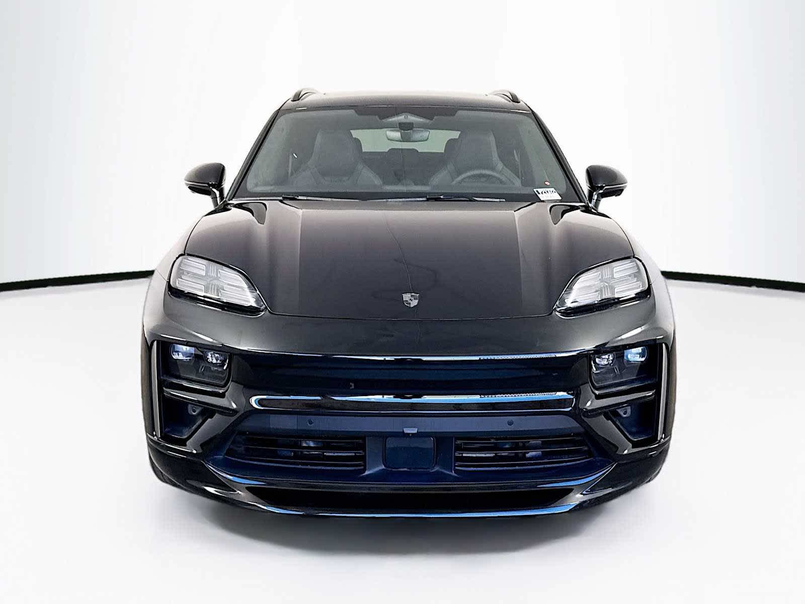 Thumbnail: 2025 Porsche Macan - 6