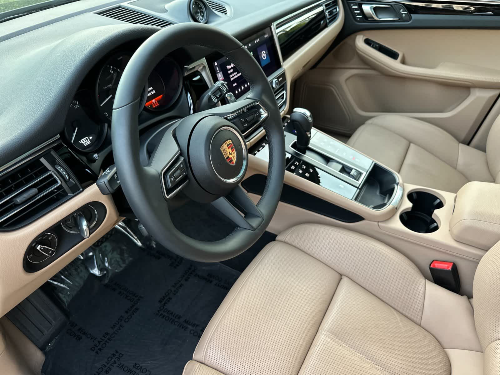 Thumbnail: 2025 Porsche Macan - 4