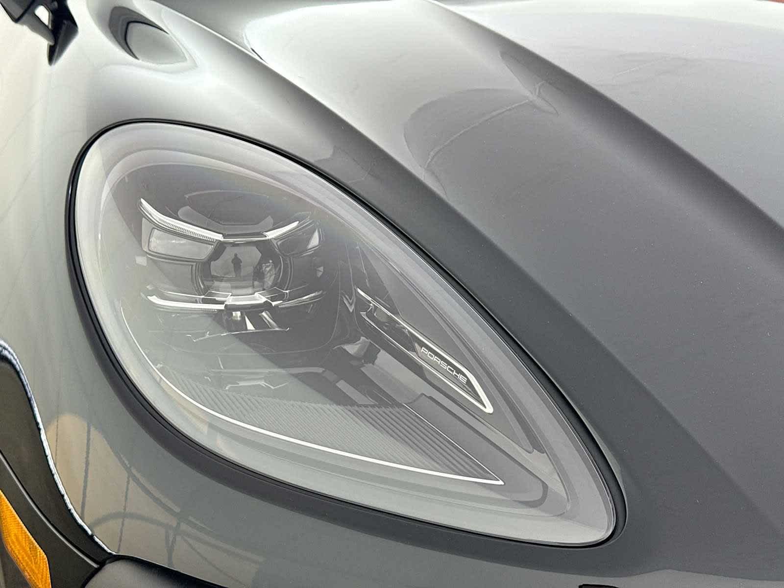 Thumbnail: 2026 Porsche Macan - 28