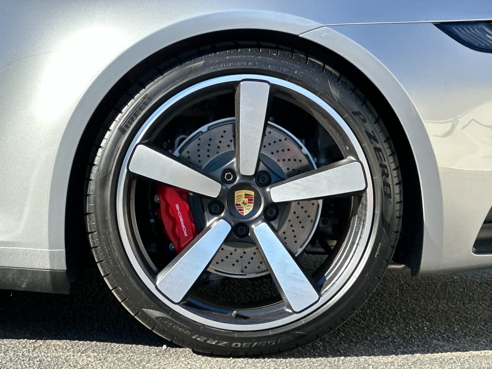 Thumbnail: 2024 Porsche 911 - 27