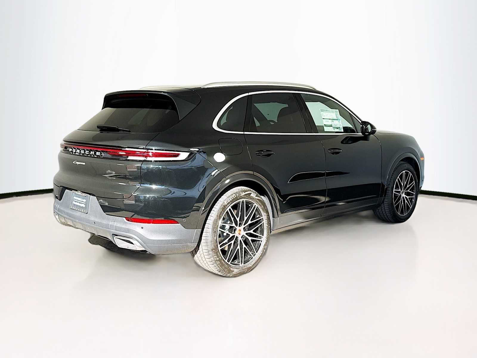 Thumbnail: 2026 Porsche Cayenne - 9