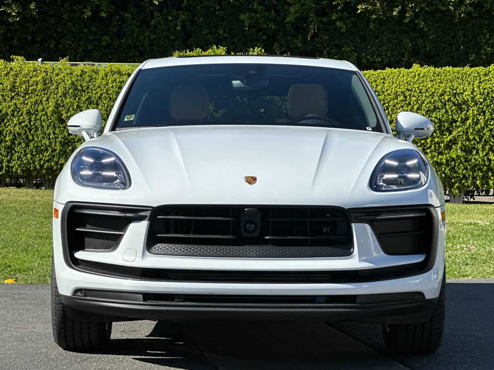 Thumbnail: 2026 Porsche Macan - 11