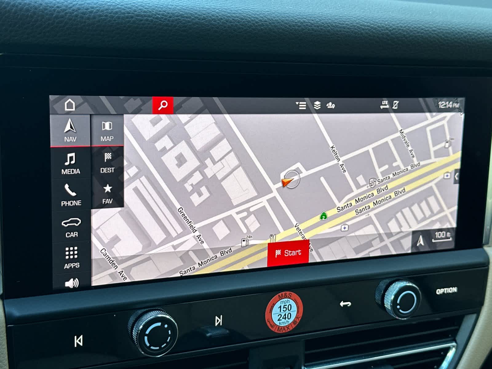 Thumbnail: 2025 Porsche Macan - 21