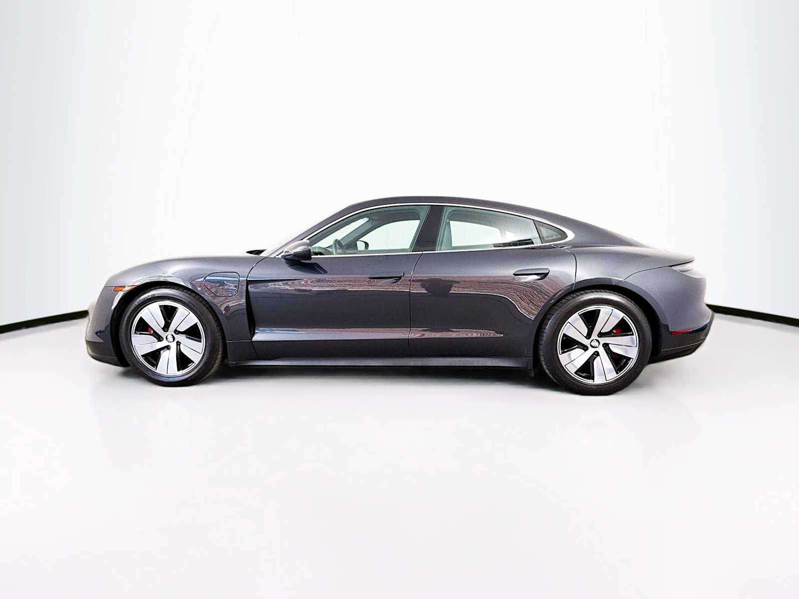 Thumbnail: 2021 Porsche Taycan - 2