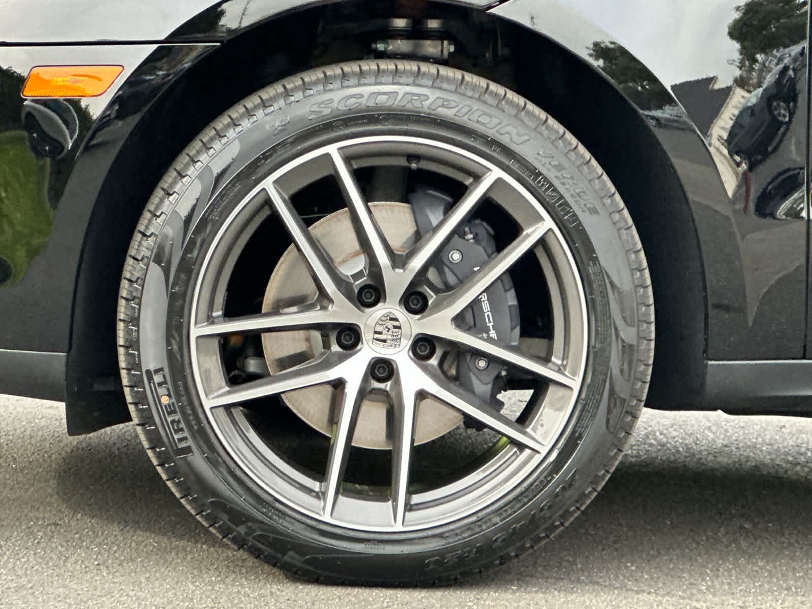 Thumbnail: 2026 Porsche Macan - 30