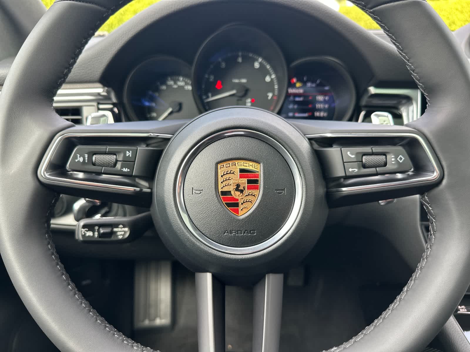 Thumbnail: 2026 Porsche Macan - 26