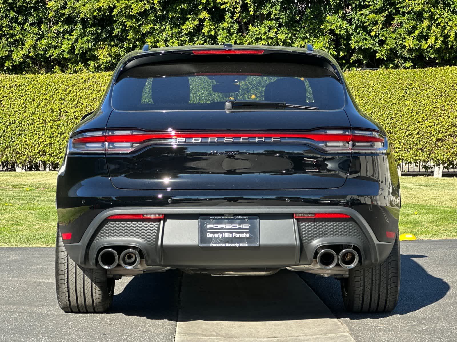 Thumbnail: 2026 Porsche Macan - 7