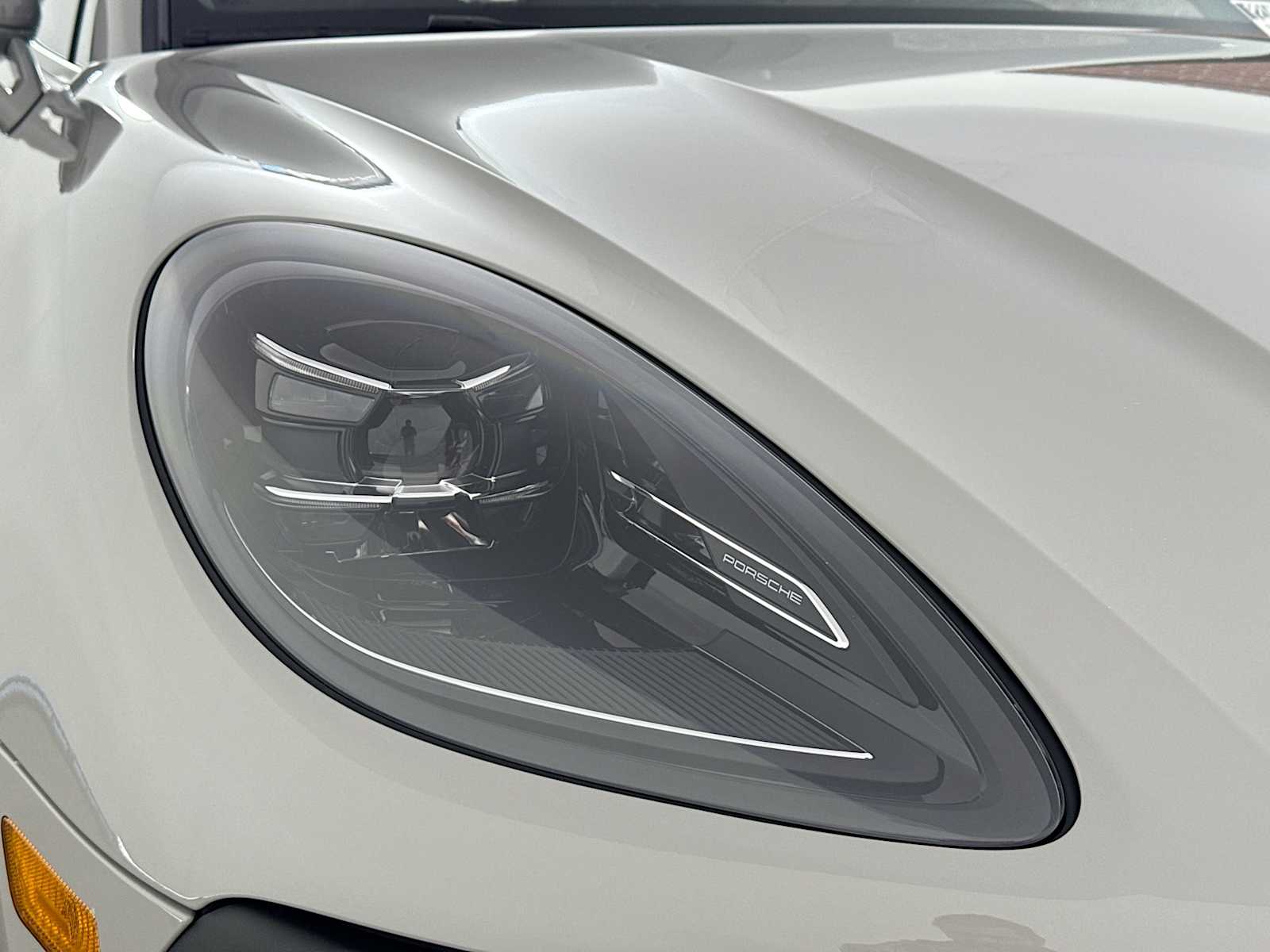 Thumbnail: 2026 Porsche Macan - 28