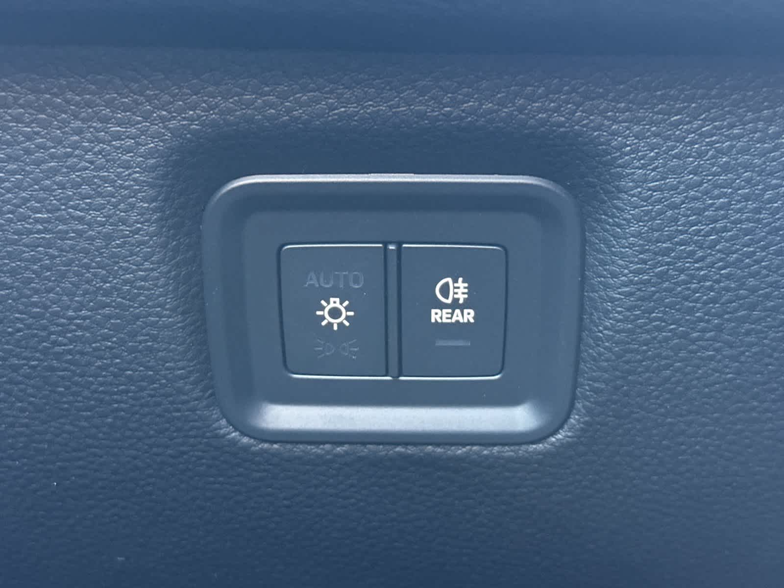 Thumbnail: 2025 Porsche Cayenne - 31