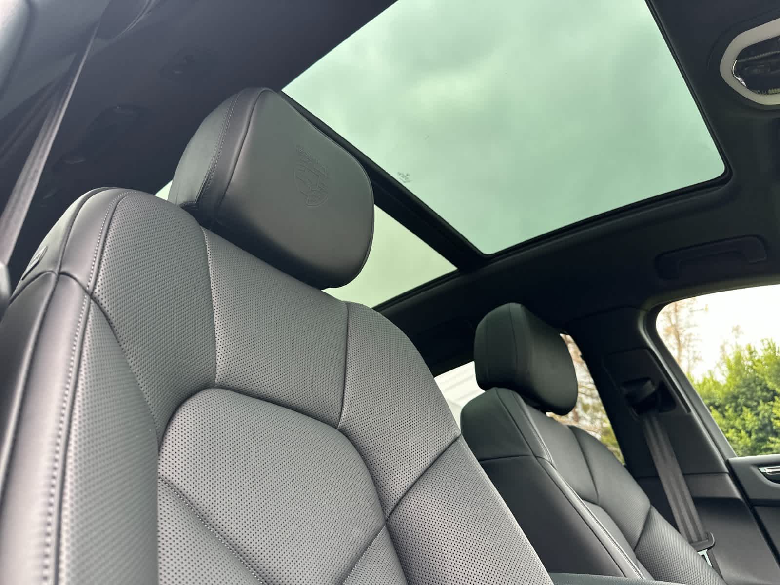 Thumbnail: 2026 Porsche Macan - 18
