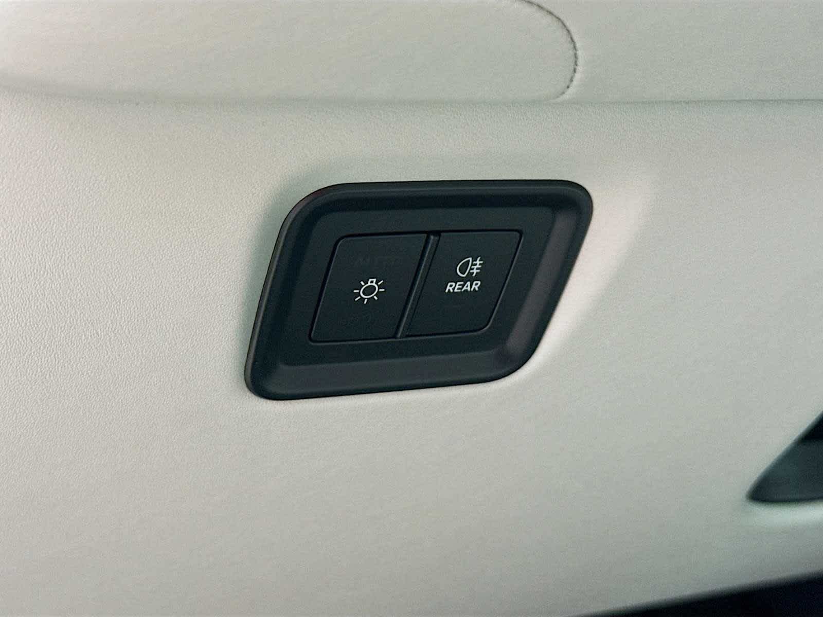 Thumbnail: 2026 Porsche Cayenne - 11