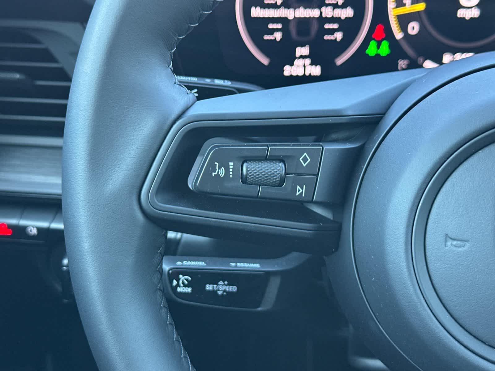 Thumbnail: 2026 Porsche 911 - 22