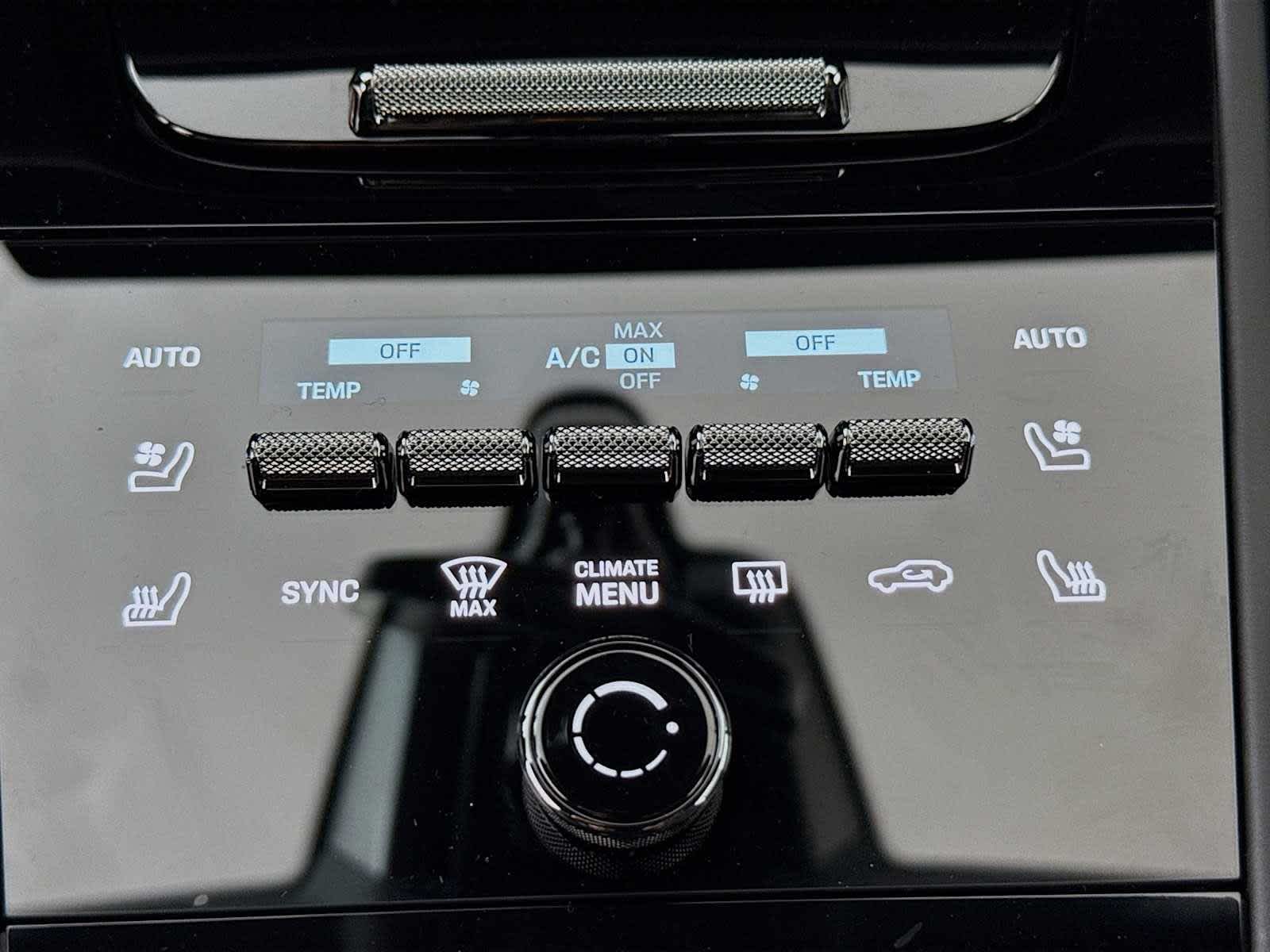 Thumbnail: 2026 Porsche Cayenne - 13