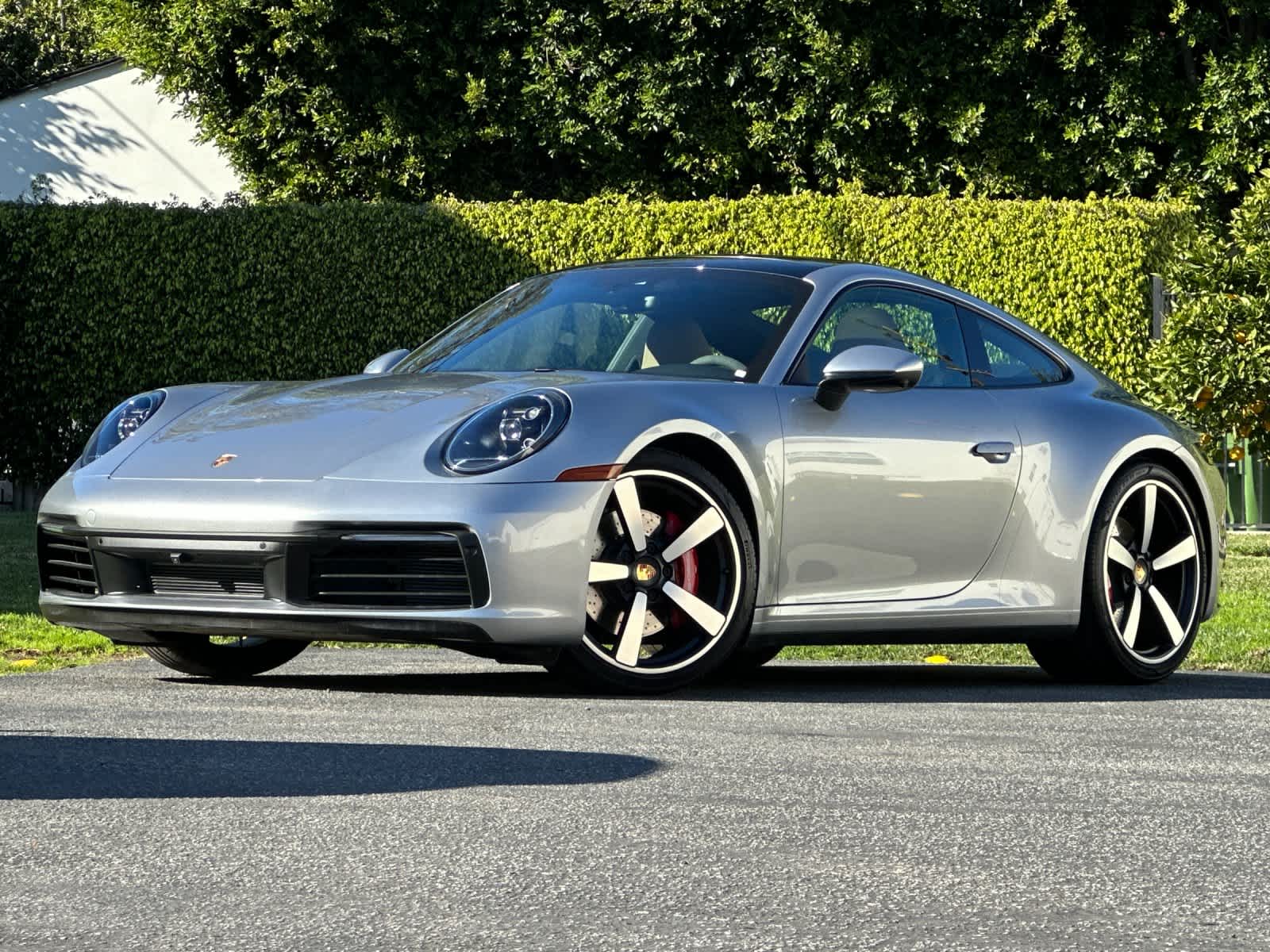 Thumbnail: 2024 Porsche 911 - 1